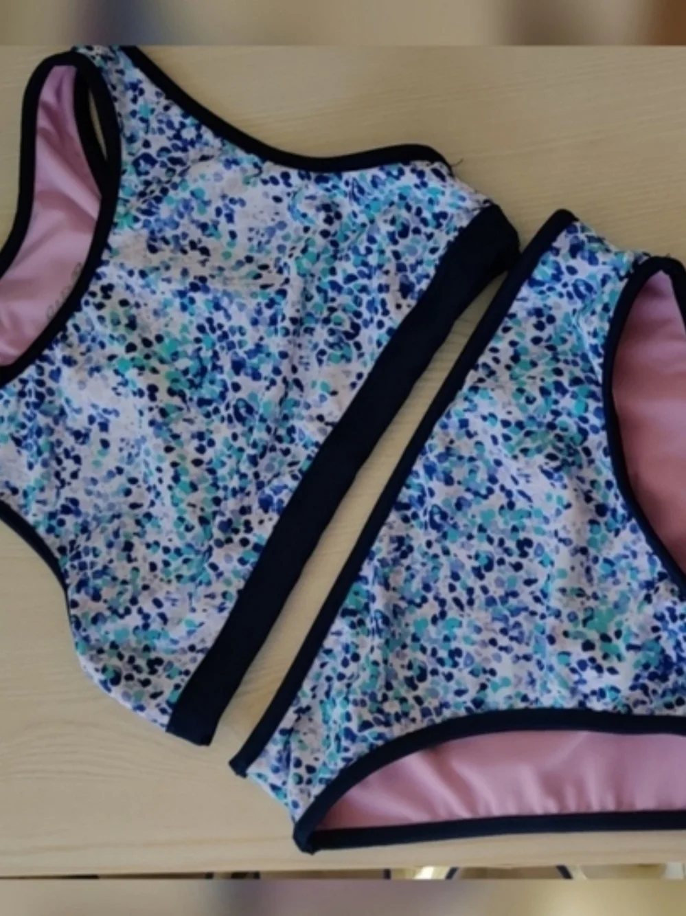 Eddie Bauer Girls Two Piece Reversible Blue/Pink Swimsuit Size XS(4/5)